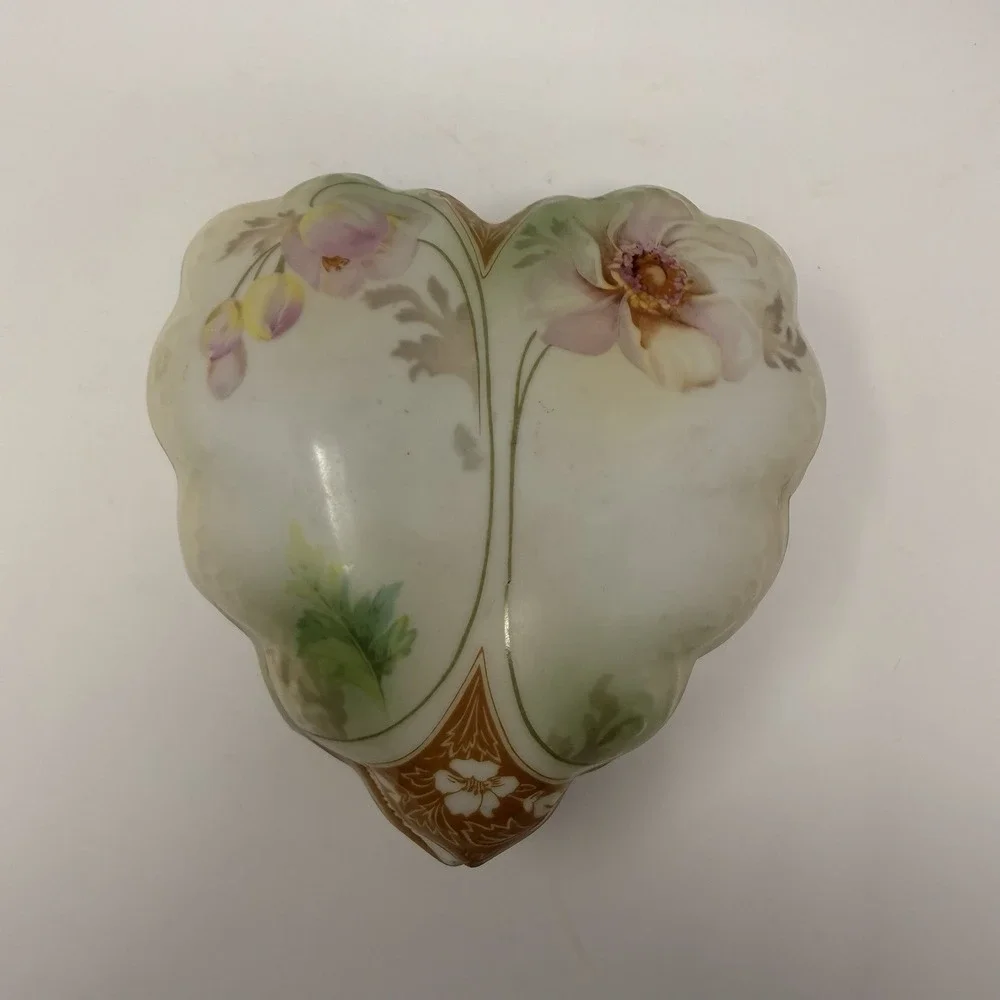 Vtg R.S. Suhl Heart Porcelain Trinket Box Floral Jewelry Dish Japan‎ 4.5